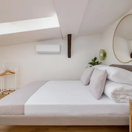 5 Bedroom - Terrace, Jacuzzi, Sauna Apartamento *