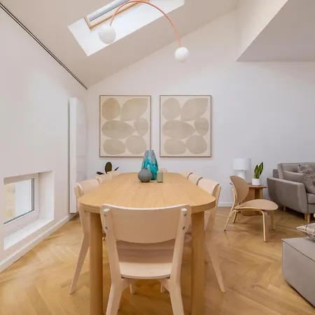 5 Bedroom - Terrace, Jacuzzi, Sauna * Cracovia