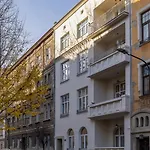 5 Bedroom - Terrace, Jacuzzi, Sauna *
